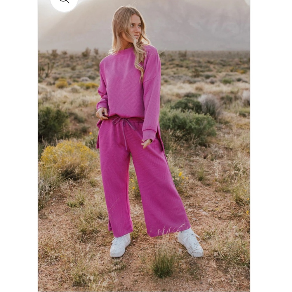 Beeson River wide leg set from pink desert
